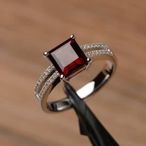 2.40Ct Red Garnet Princess Cut Lab Created Engagement Ring 925 Sterling Silver - Picture 1 of 7