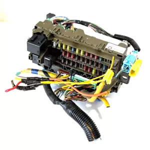 1999-2001 Honda CRV Under Dash Fuse Box w/ Wiring Pigtails Original - Picture 1 of 15