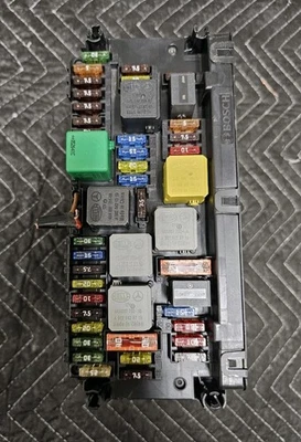 2008-14 Mercedes-Benz C300 C350 W204 Genuine SAM Fuse Box Control Module - Image 1 of 4