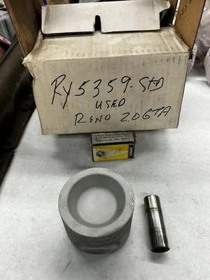 PISTON *USED* FITS RENAULT ALLIANCE GTA 1965cc 82mm 1987 RY5359-STD USED NO RING - Image 1 of 4