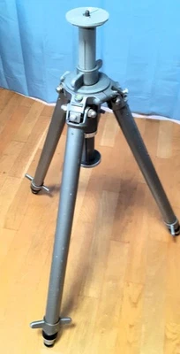 GITZO Stativ Tripod mit Kurbel-Mittelsäule, bis 185cm, äußerst stabil - Image 1 of 3