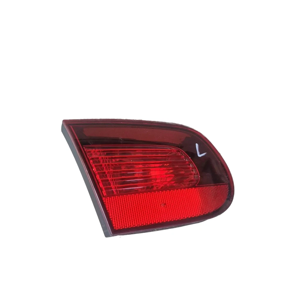 VW EOS 1F Luce Posteriore Luci Posteriore Sinistra Interno - Immagine 1 di 1