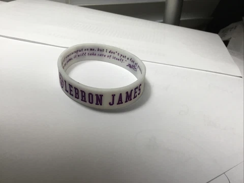 Los Angeles Lakers LeBron James Bracelet Wristband Silicone Basketball King 23 Cover