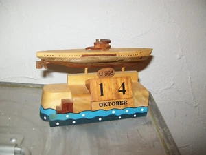 ✅ LABOE U-BOOT U995 MARINE- Holz ewiger Kalender #wonzer - Picture 1 of 3