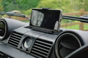 THE ORIGINAL! Landrover Defender TDCi 2007+ Puma Dash Mount Phone Holder *BLACK* - Picture 1 of 3