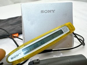 Sony MZ-E75 Walkman MiniDisc MD Player Silver with Remote - Tested & Working - Picture 1 of 24