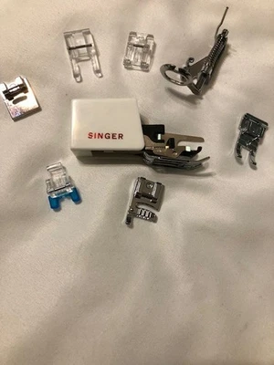 Juego de 7 pies prensatelas de caña baja/accesorios más pie para caminar, ver descripción Foto 1 de 2