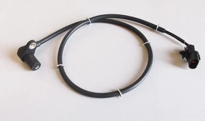 MITSUBISHI PAJERO SHOGUN V26/V46 4M40 2.8TD FRONT ABS SPEED SENSOR L/H 1996+ - Picture 1 of 1
