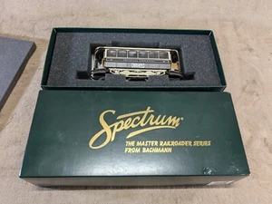 Bachmann Spectrum On30 Hershey Closed Street Car Trolley Item 25155 Open Box - Picture 1 of 24
