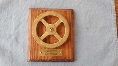USS COONTZ DLG 9 DDG 40 BRONZE WHEEL WITH PLAQUE - Image 1 of 4