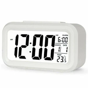 Digital LED Großes Display Wecker Batteriebetriebener Spiegel Gesichtsdesign 9x5cm - Bild 1 von 7