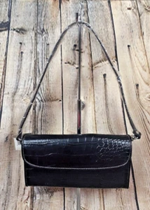 Womens Liz Claiborne Clutch / Wristlet/ Purse /Wallet Black Faux Snakeskin - NWT - Picture 1 of 5