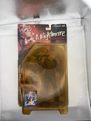 McFarlane Toys Movie Maniacs Freddy Kruger Pesadilla en Elm Street Foto 1 de 4