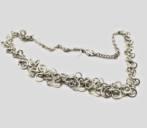Collar de moda SH para AVON tono plata tamaño mixto calado círculo racimo #38 - Imagen 1 de 5