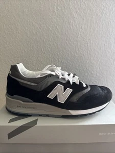 NEW BALANCE • U997BK • MADE IN USA • UK 9 (EUR 43) • NEU & OVP - Bild 1 von 24
