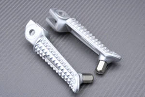 Pair Of Front Footrests Foot Pegs TRIUMPH SPEED TRIPLE RS 1200 PB01 2021-2025 - Picture 1 of 1