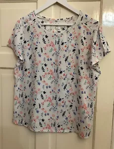 Ladies Mantaray White Pretty Floral top Size 16 Casual Debenhams - Picture 1 of 7