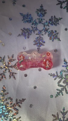 Etiqueta de resina perro sirenita Foto 1 de 2