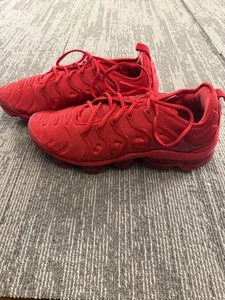 Nike Air Vapormax Plus Schuhe Herren Größe 12 Rot Dreifach Rot Laufen CW6973-600 - Bild 1 von 9