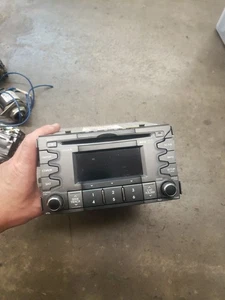 KIAFactory Radio Model#A200XMUSBBT OEM#961401U201CA - Foto 1 di 3