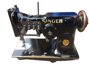 Singer 107 W 19 Industrial sewing machine head with four needles - Picture 1 of 15