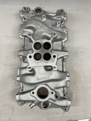 Chevy BelAir Corvette 1956 colector de admisión paquete de energía 265 C.I. Código de fecha 150 210 Foto 1 de 4