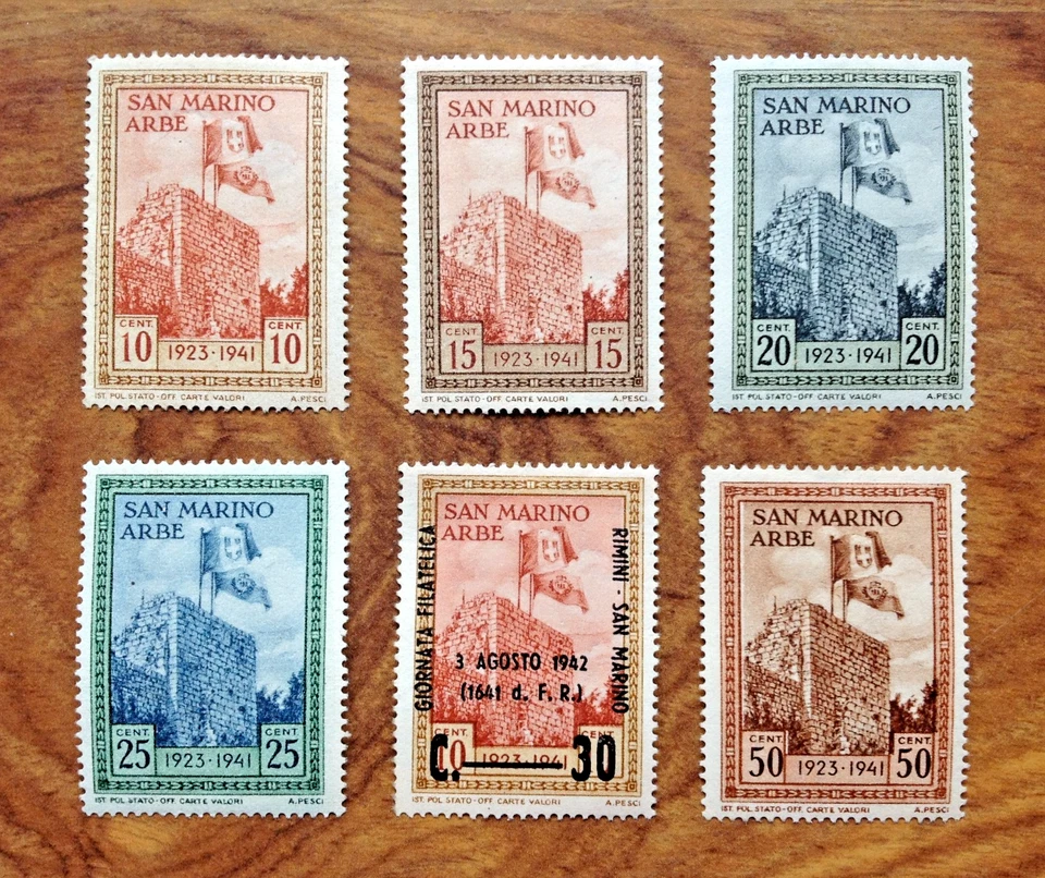 SAN MARINO 1942 - GAJARDA TOWER AND FLAGS Stamps MH with overprint. Free UK P&P - Image 1 of 3