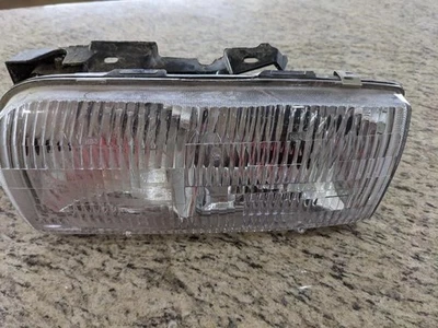 乘客右灯 Regency 适合 94-95 97-98 八 59623 — 第 1/2 张图片