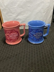 Harley Davidson Blue Flames and Pink Flames Bar & Shield 3D Kaffeetasse Set - Bild 1 von 8