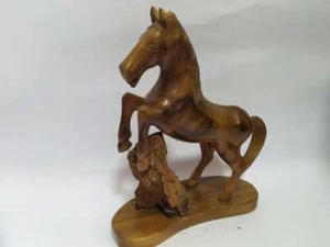 Rara statua di cavallo in legno intagliato decorativo vintage - Foto 1 di 12