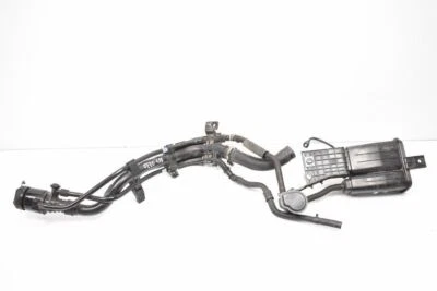 Tubo boca de llenado de combustible 31030J7100 31420G3000 KIA CEED III 2019 - Imagen 1 de 3