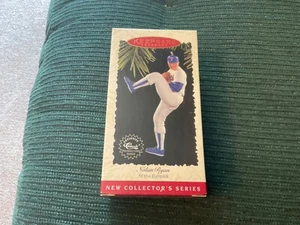 Nolan Ryan 1996 MLB Hallmark Keepsake Ornament Texas Rangers MIB mit Karte - Bild 1 von 5
