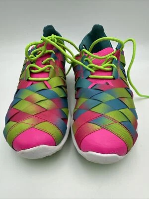 7码-耐克Juvenate Woven Premium电动绿色/伽玛蓝色/粉红色爆破 — 第 1/4 张图片