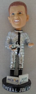 General Joe Engle Wackelkopf Souvenir XCOR Luft- und Raumfahrt Mojave Luft- und Raumhafen - Bild 1 von 6