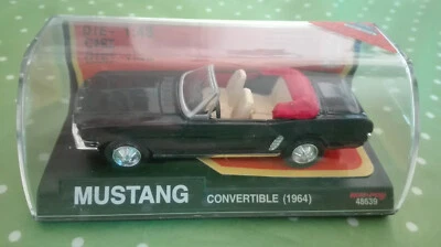 New Ray - Ford mustang convertible 1964 - scala 1:43 - Immagine 1 di 4