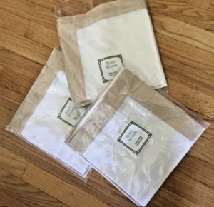 NwT~12~Ballard Design~White/Natural border~Cotton/Linen ~22x22”~Bunny Williams - Picture 1 of 2