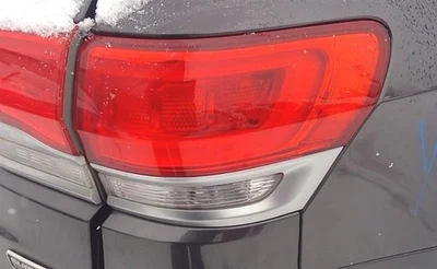 2015 16-21 Jeep Grand Cherokee пассажирский задний фонарь лампа | VIN E или F 6-значный - Изображение 1 из 4