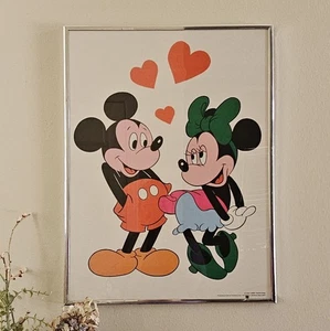 Vintage Walt Disney Productions Mickey & Minnie Mouse gerahmter Druck - 24” x 18” - Bild 1 von 9