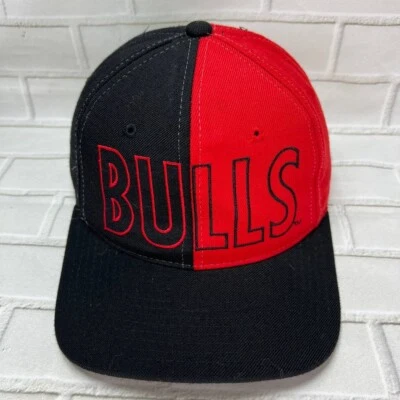 Gorra Snapback Vintage Chicago Bulls NBA Negra Roja Hombre Foto 1 de 4