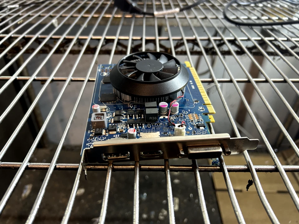 Dell NVIDIA GeForce GT 640 1GB GDDR5 DVI-I Display HDMI Video Card 0CJF72 CJF72 - Image 1 of 2