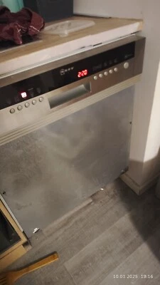 Siemens iQ300 Unterbau-Geschirrspüler - Silber (SN43ES14VE) - Bild 1 von 2