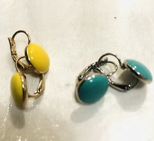 2 Pairs of Pierced Earrings 1 x Butter Yellow 1 x Teal Green ex Retail Stock New - Picture 1 of 8