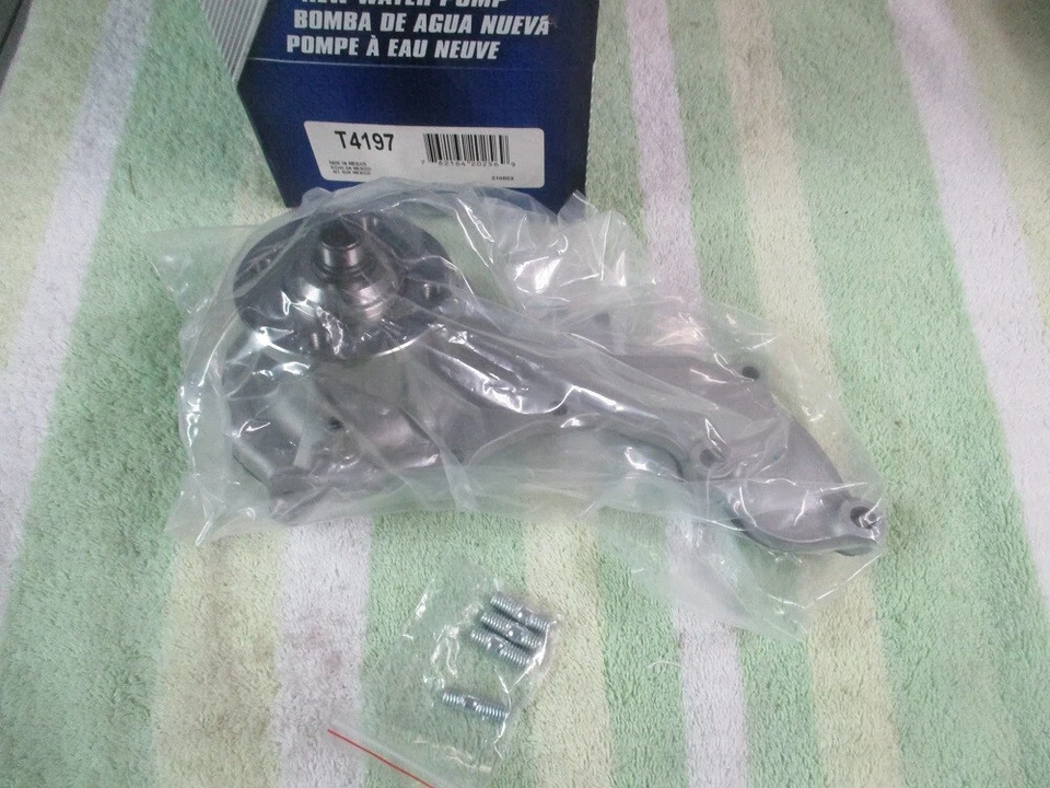 Nueva bomba de agua T4197 apta para vehículos Toyota 1994-2023 múltiples aplicaciones Foto 1 de 1