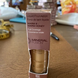 Mineral Fusion Liquid Foundation, Warm 6 -Warm Honey Full Coverage 1 fl oz. New - Picture 1 of 6