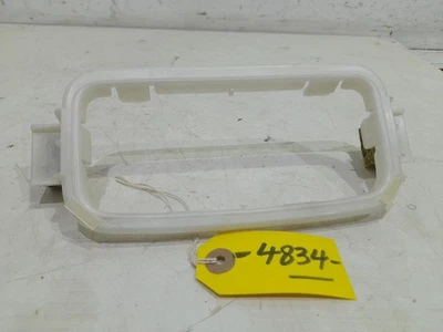 MAZDA 6 SPORT СЕДАН 2013-2025 ЗАДНИЙ ВНУТРЕННИЙ СВЕТ НИЖНИЙ КОРПУС   - Изображение 1 из 4