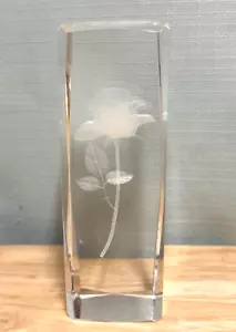 3D Laser geätztes Rose Kristallglas 6" x 2" Briefbeschwerer Glaskunst - Bild 1 von 8