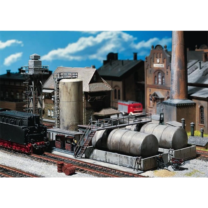 FALLER H0 120157 - Pétrolifère Avec Station de Remplissage Diesel Et Ölkran Kit - Photo 1/1