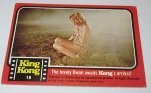 Scanlens King Kong Card #18 1976 Coloured Photo VHTF The lovely Dwan waits - Bild 1 von 1