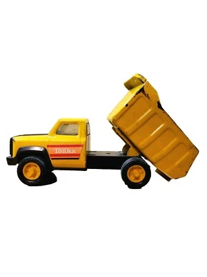 Camión de volteo TONKA amarillo vintage años 80, acero prensado hecho en EE. UU., usado Foto 1 de 4