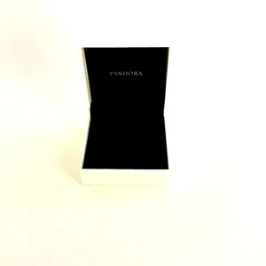 Pandora Bracelet Jewelry White Gift Box Large 3x3x2 - Bild 1 von 7
